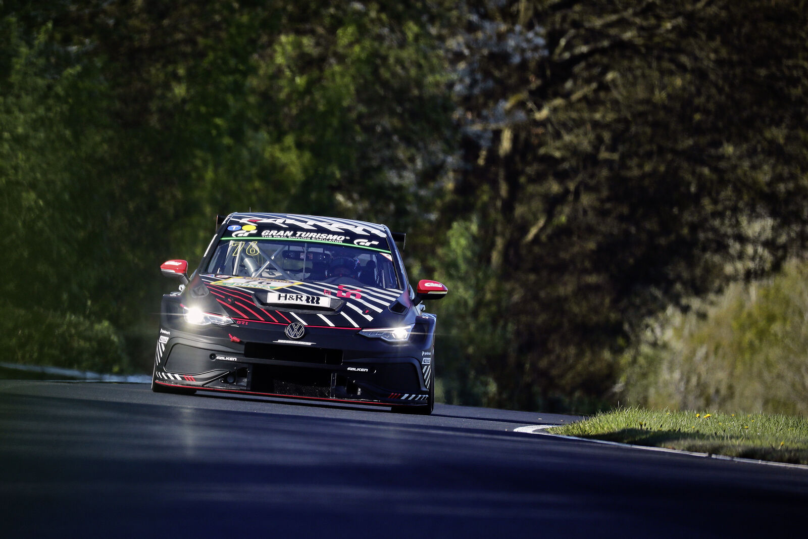 Preview of the 24-hour race at the Nürburgring: Volkswagen is celebrating a Golf GTI Festival this year